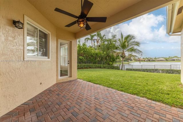 10684 NW 64th Ct, Parkland, FL 33076