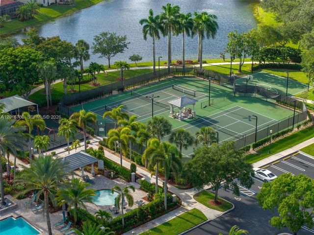 10684 NW 64th Ct, Parkland, FL 33076