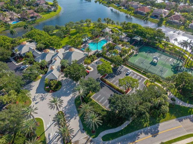 10684 NW 64th Ct, Parkland, FL 33076