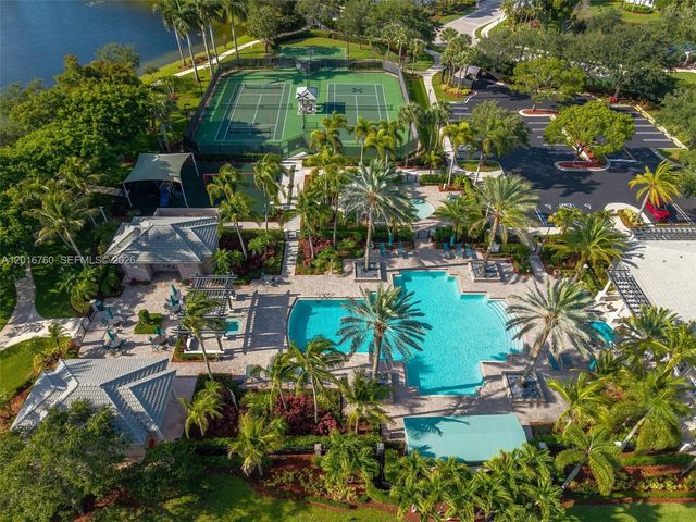 10684 NW 64th Ct, Parkland, FL 33076
