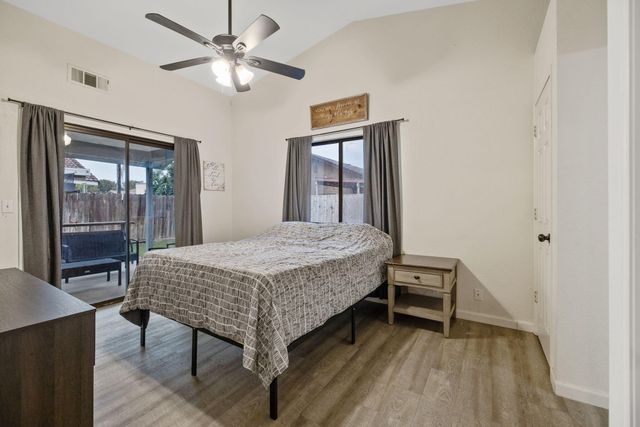 1903 Henshaw Avenue, Tulare, CA 93274