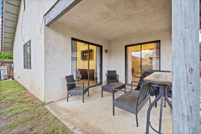 1903 Henshaw Avenue, Tulare, CA 93274