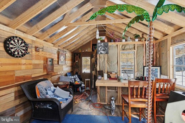 15 MAPLE AVE, Line Lexington, PA 18932