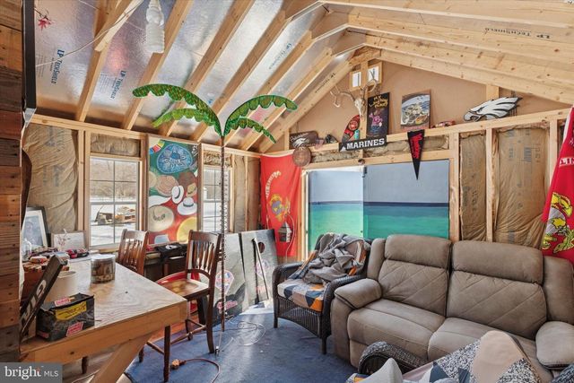 15 MAPLE AVE, Line Lexington, PA 18932