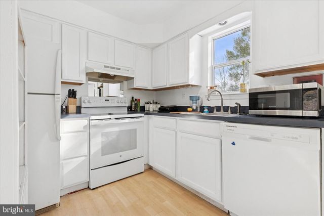 15 MAPLE AVE, Line Lexington, PA 18932