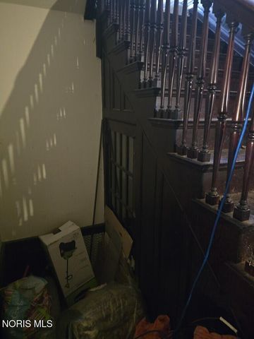 2229 Parkwood Avenue, Toledo, OH 43620