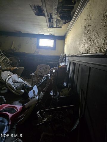 2229 Parkwood Avenue, Toledo, OH 43620