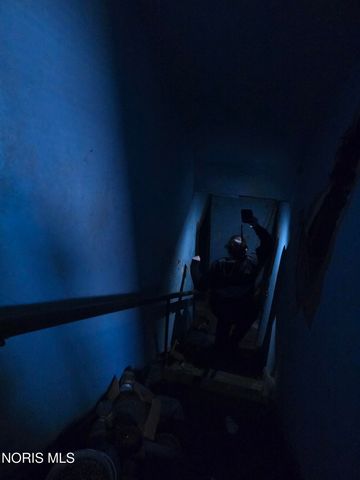 2229 Parkwood Avenue, Toledo, OH 43620