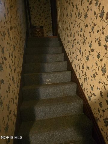 2229 Parkwood Avenue, Toledo, OH 43620