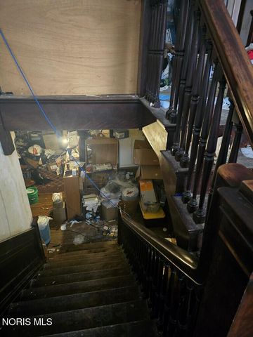 2229 Parkwood Avenue, Toledo, OH 43620