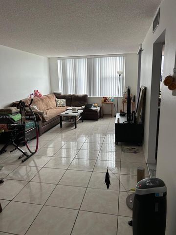17890 W Dixie Highway 714 714, North Miami Beach, FL 33160