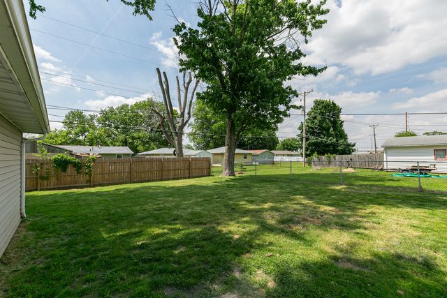 2306 9th Street, Silvis, IL 61282