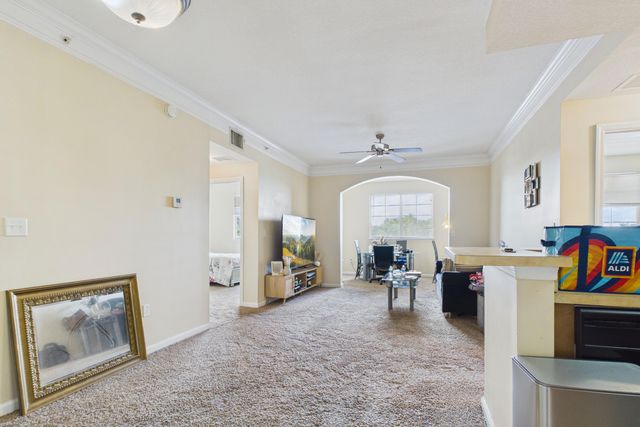 9857 Baywinds Drive 9301, West Palm Beach, FL 33411