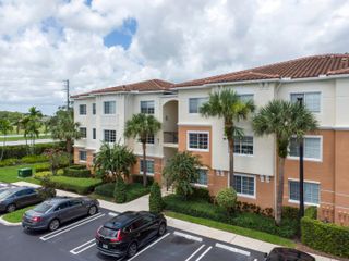 9857 Baywinds Drive 9301, West Palm Beach, FL 33411