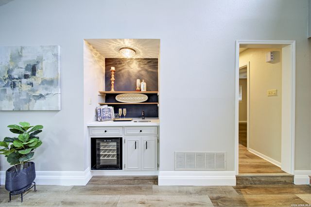 815 SILVER SPRUCE, San Antonio, TX 78232