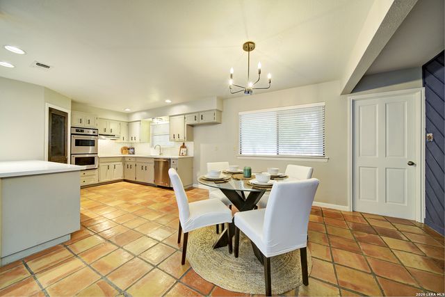 815 SILVER SPRUCE, San Antonio, TX 78232