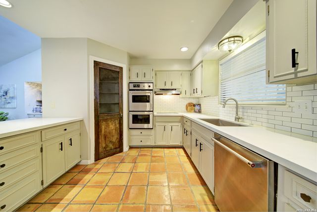 815 SILVER SPRUCE, San Antonio, TX 78232