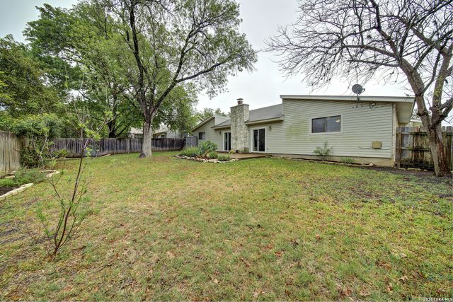 815 SILVER SPRUCE, San Antonio, TX 78232