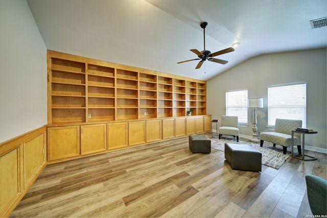 815 SILVER SPRUCE, San Antonio, TX 78232