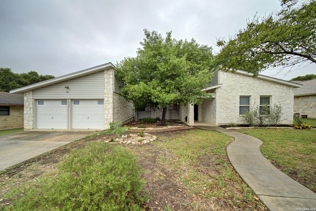 815 SILVER SPRUCE, San Antonio, TX 78232