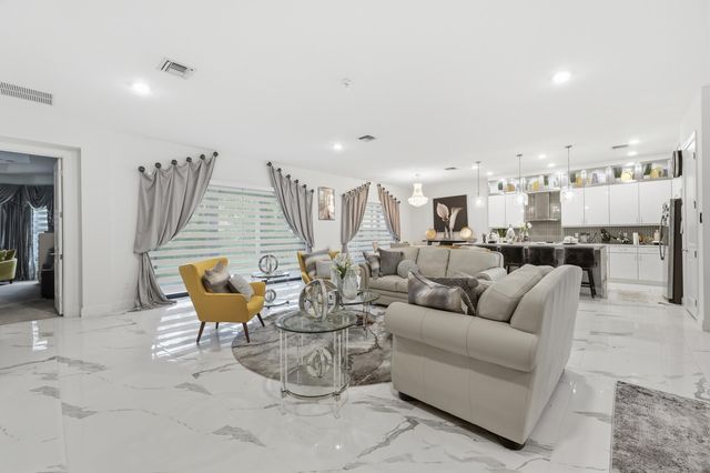 5395 Saint Vincent Lane, The Acreage, FL 33470