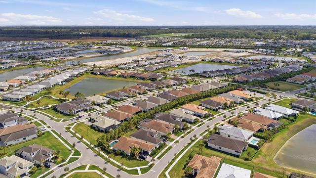 5395 Saint Vincent Lane, The Acreage, FL 33470