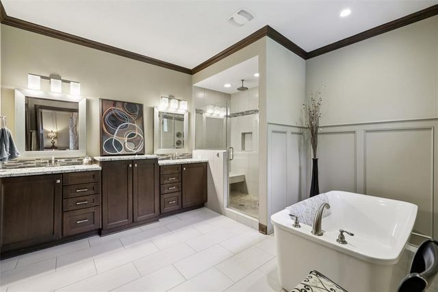 6267 Enclave Circle, Johnston, IA 50131