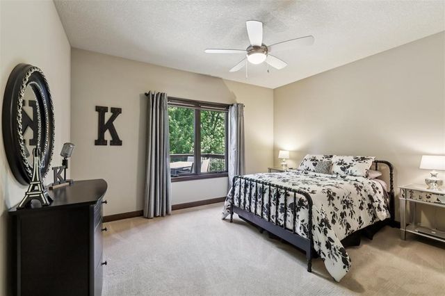 6267 Enclave Circle, Johnston, IA 50131