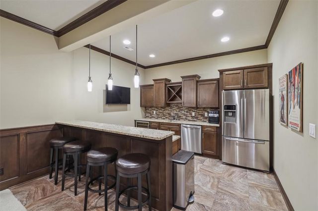 6267 Enclave Circle, Johnston, IA 50131