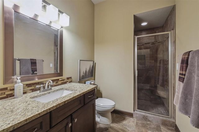 6267 Enclave Circle, Johnston, IA 50131