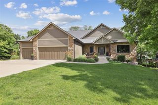 6267 Enclave Circle, Johnston, IA 50131