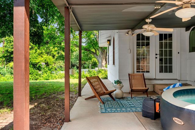 2403 Little John LN, Austin, TX 78704