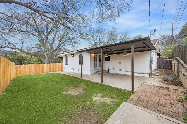 2403 Little John LN, Austin, TX 78704