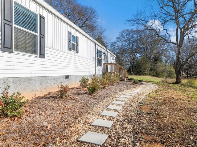 136 Pine Street, Danielsville, GA 30633