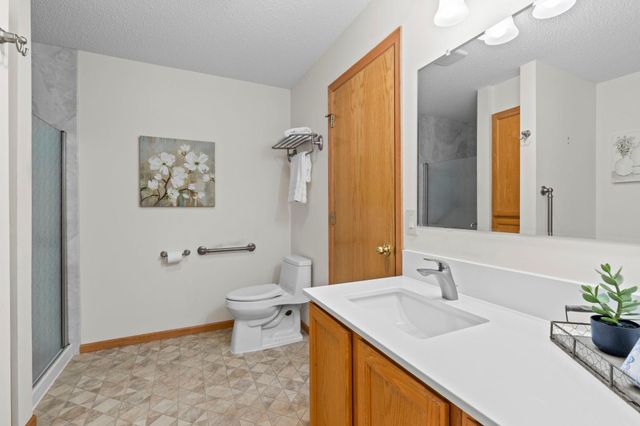 8391 143rd Street W, Apple Valley, MN 55124