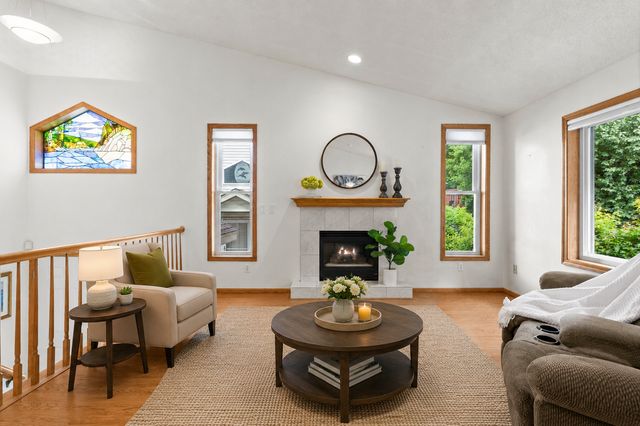 8391 143rd Street W, Apple Valley, MN 55124