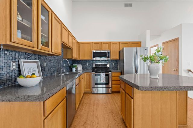 8391 143rd Street W, Apple Valley, MN 55124