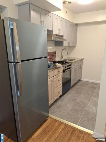 111 Broad, Palisades Park, NJ 07650