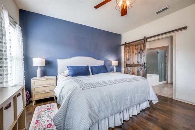 5100 Crystal Lake Avenue, Krum, TX 76249