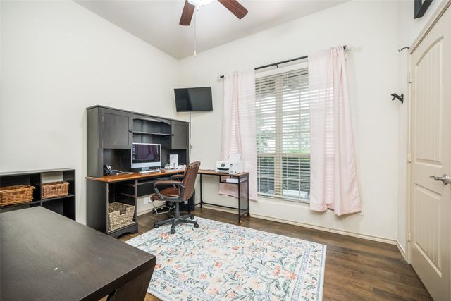 5100 Crystal Lake Avenue, Krum, TX 76249