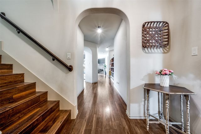 5100 Crystal Lake Avenue, Krum, TX 76249