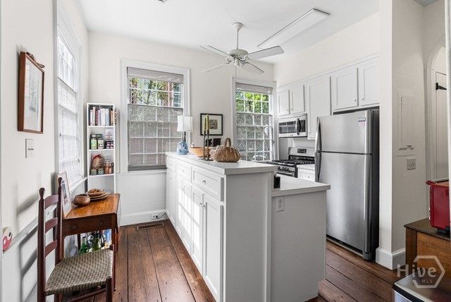 140 Habersham Street, Savannah, GA 31401