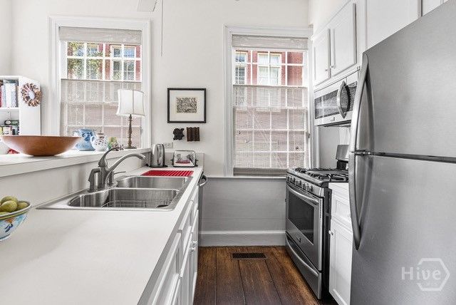140 Habersham Street, Savannah, GA 31401