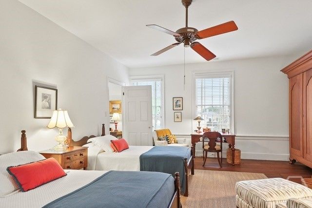 140 Habersham Street, Savannah, GA 31401
