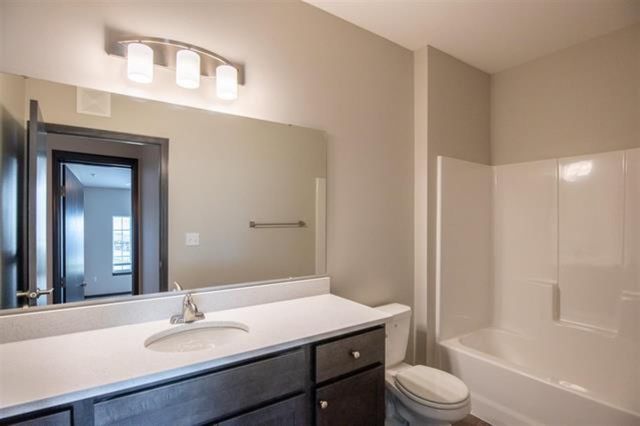 2871 Spring Rose Circle 103, Coralville, IA 52241