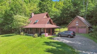 553 Derby Pond Road, Derby, VT 05829