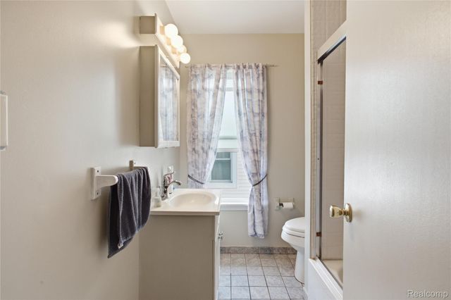 1911 2nd Street, Wyandotte, MI 48192