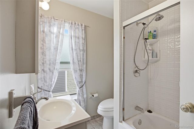 1911 2nd Street, Wyandotte, MI 48192