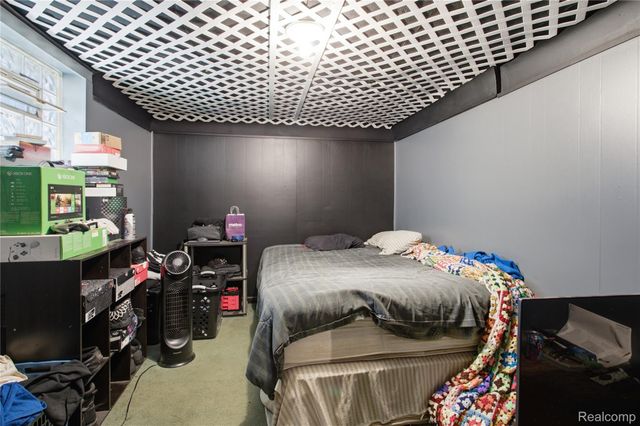1911 2nd Street, Wyandotte, MI 48192