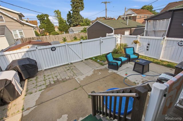 1911 2nd Street, Wyandotte, MI 48192